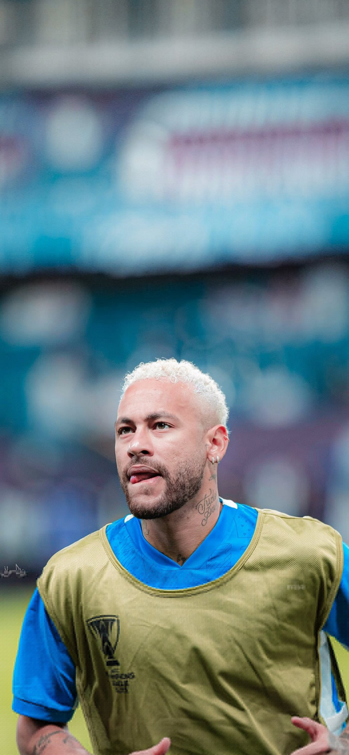 英媒：奥纳纳想回曼联夺回首发，如果不行可能去另一英超球队（英媒：奥纳纳盼重返曼联争夺主力，若无望将考虑转投其他英超队）