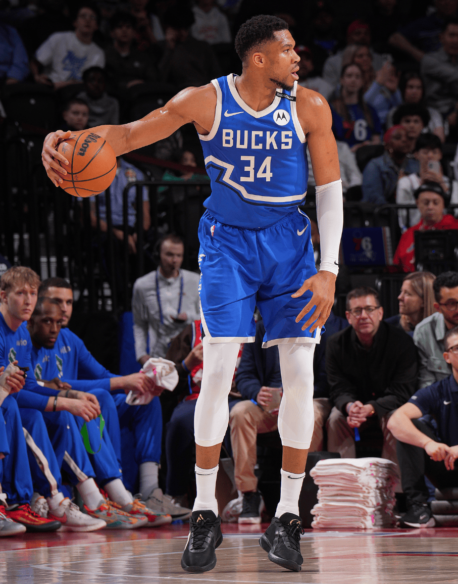 篮球篮网外援突然爆发，全场砍下35分（篮网外援火力全开，单场轰下35分）