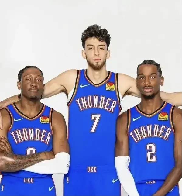 意媒：国米本周派球探现场考察了焦瓦内和穆哈雷莫维奇（意媒：国米本周派出球探赴现场考察焦瓦内、穆哈雷莫维奇）