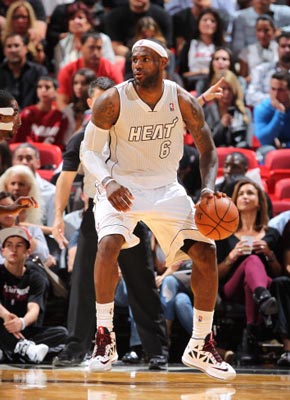 德转在役巴萨青训巅峰身价阵容：奥纳纳、伊卡尔迪与梅西在列（德转评现役巴萨青训身价巅峰阵：梅西、奥纳纳与伊卡尔迪入选）