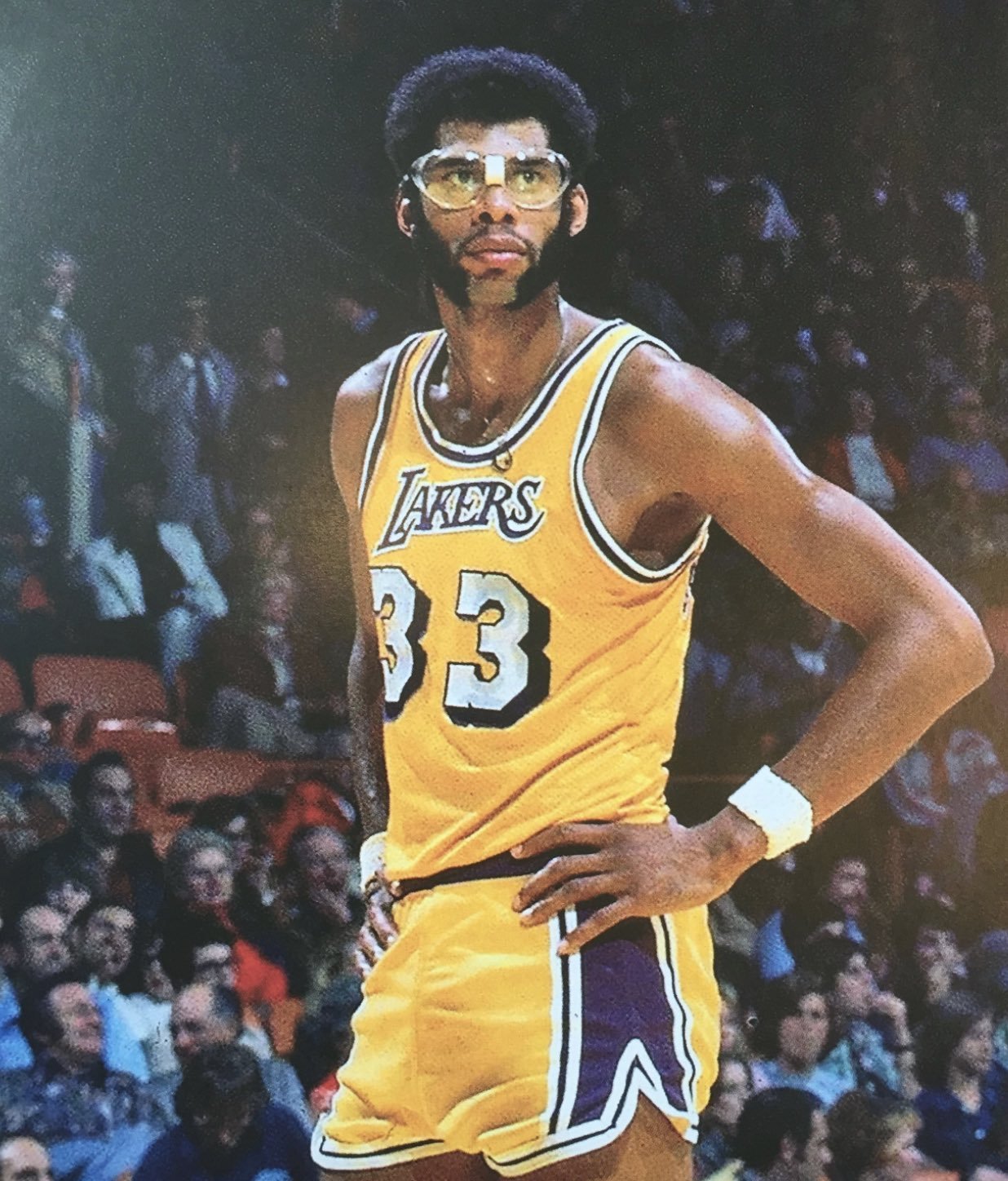 柏林联合主帅：我们的第一球越位5毫米，这种判罚简直是疯了（柏林联合主帅不满：首球仅越位5毫米，这判罚太离谱）